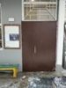 Подъездная дверь, двустворчатая, москва, с ручкой штанга 40 см,доводчиком,цвет коричневый