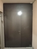 Тамбурная дверь, металлическая, двухстворчатая с фрамугой, порошок, цвет шоколадный металлик